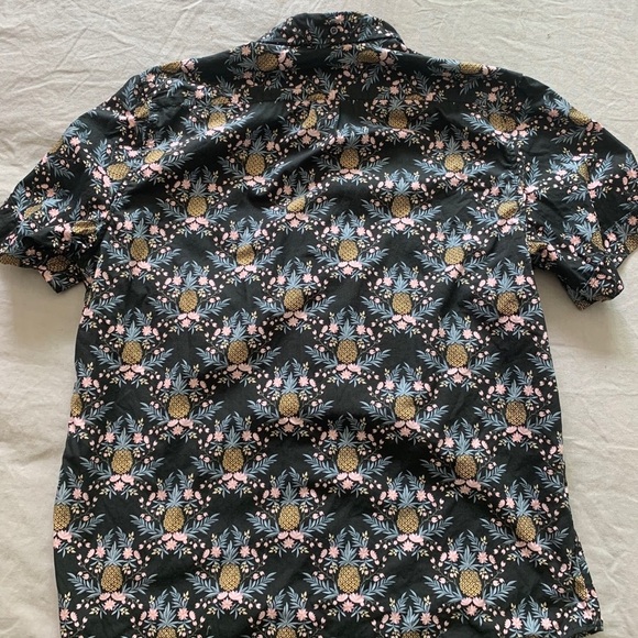 Kennington Los Angeles Pineapple Hawaiian SS Shirt - Picture 3 of 5